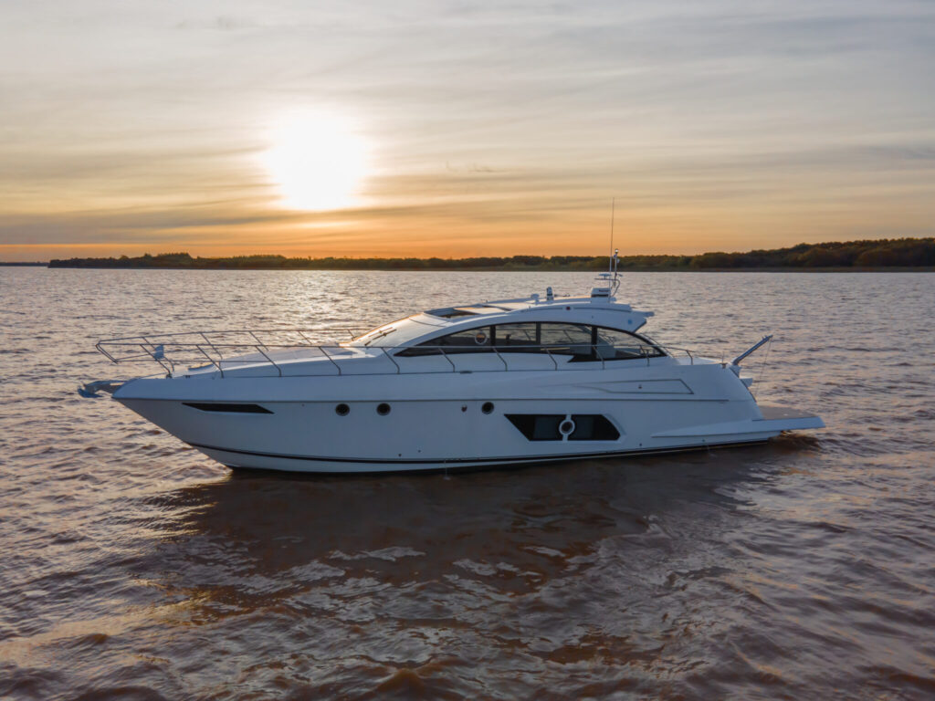 SEGUE YACHT 58 SPORT HT