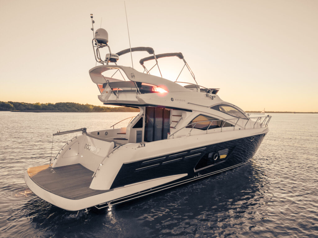 SEGUE YACHT 55 FLYBRIDGE